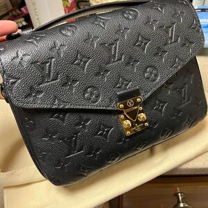 Empreinte Pochette Metis